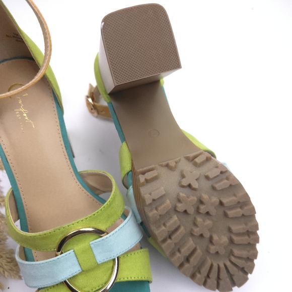 C Est. 1946 Colorful Women's Platform Sandals Sz 9m - Picture 7 of 13